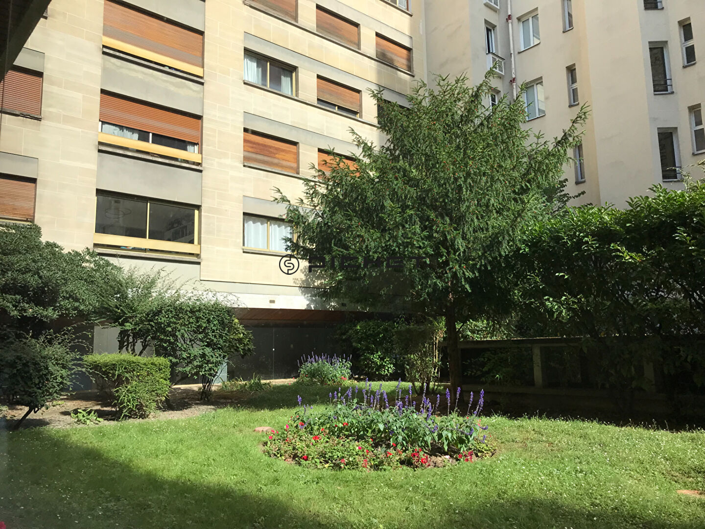 Agence immobilière de PICHET Paris 8