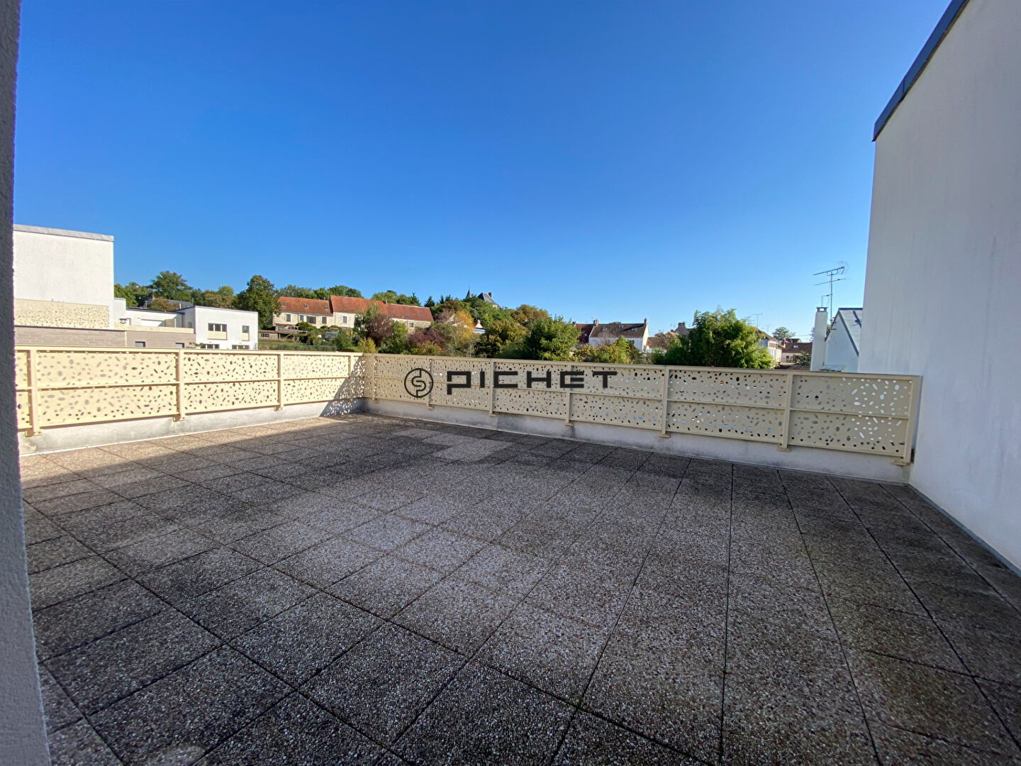 Photo Appartement 3 pièces - Bruyères le Chatel image 2/6