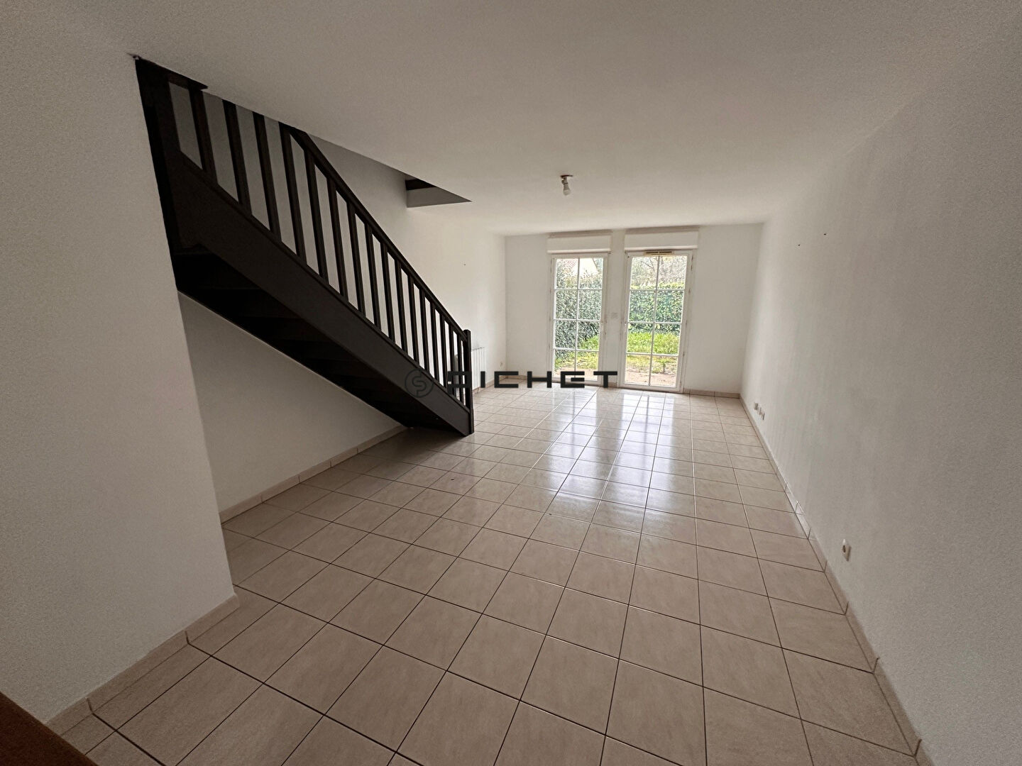 Maison duplex avec jardin - Résidence Récente - Bord de Dordogne