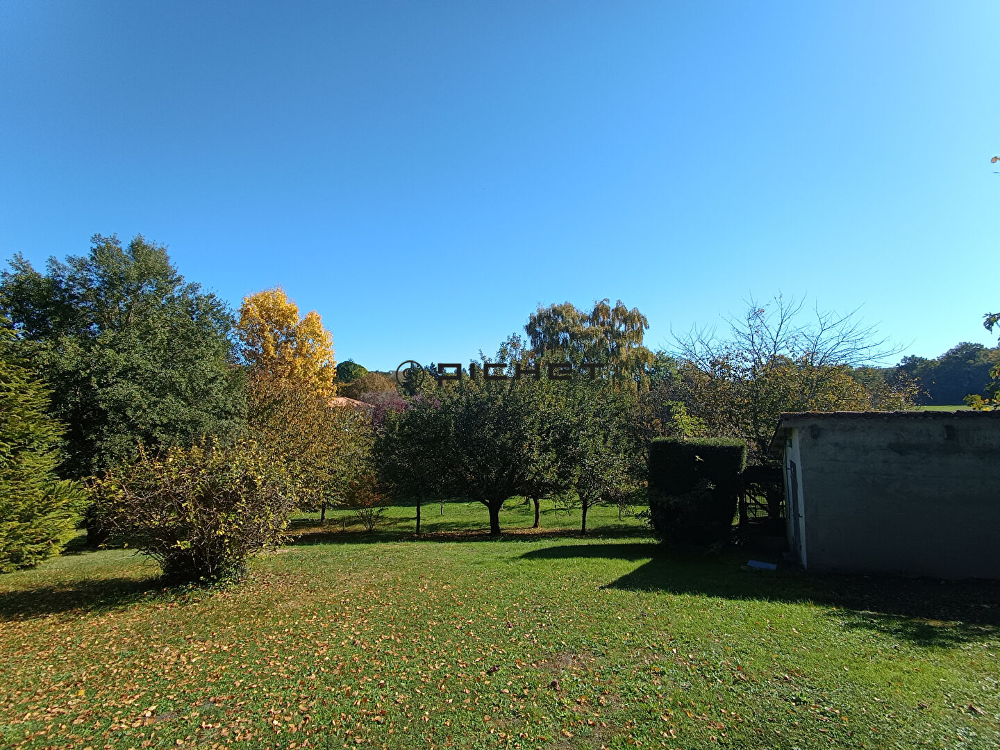 Terrain constructible 1700 m2