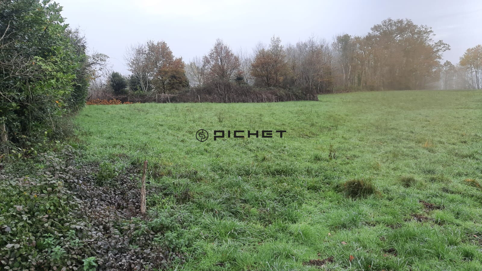 Terrain Lissac Sur Couze  1500 m2