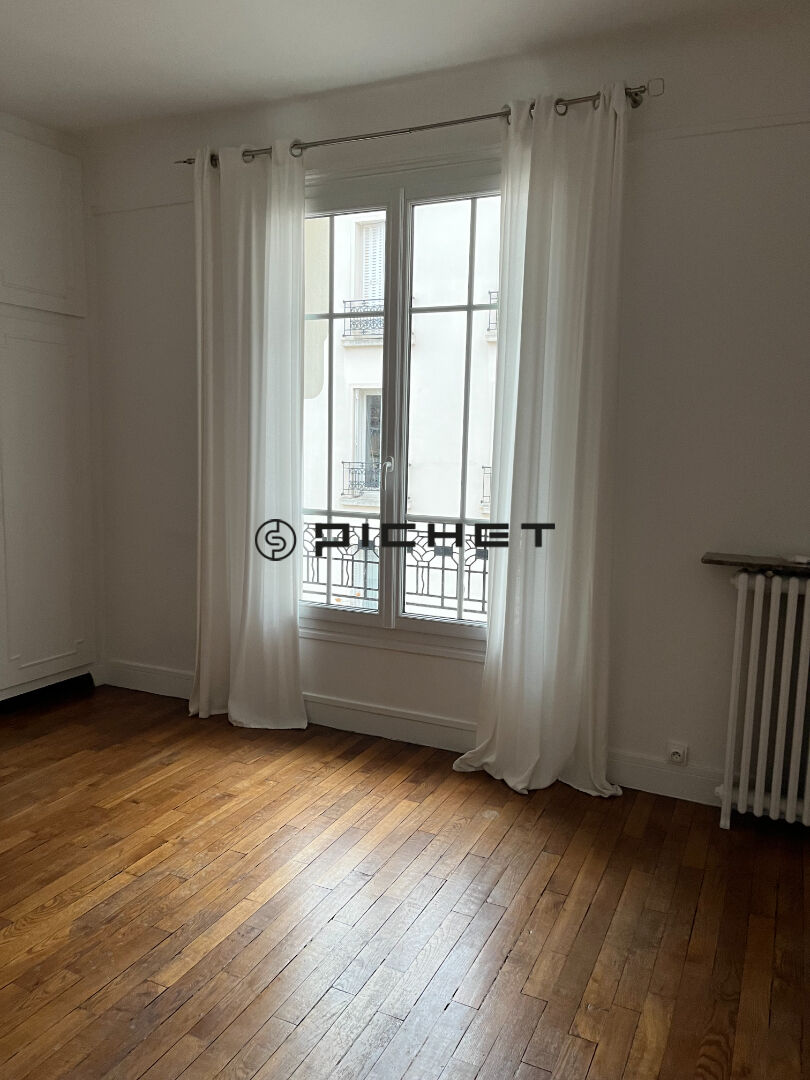 Agence immobilière de PICHET Paris 8