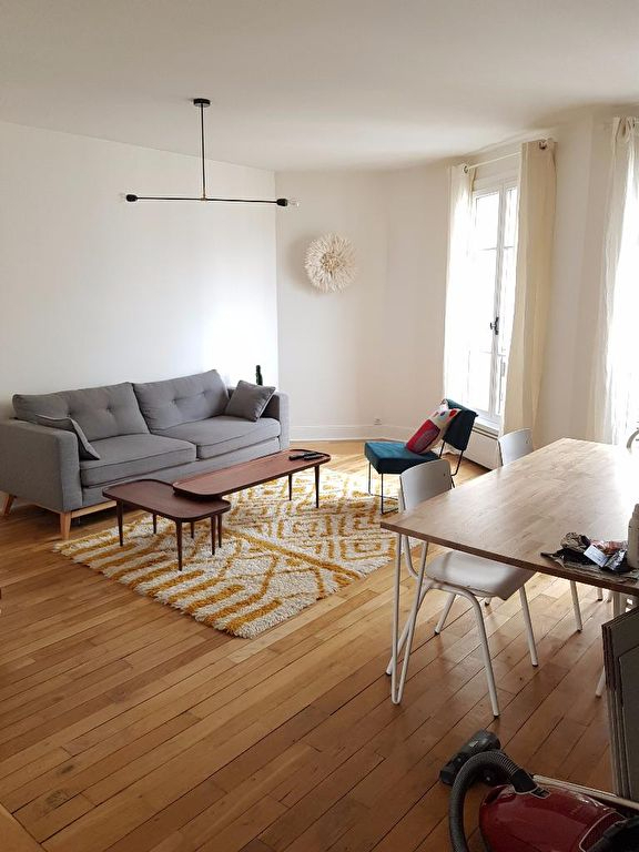 2 Pièces Meublé avec Balcon