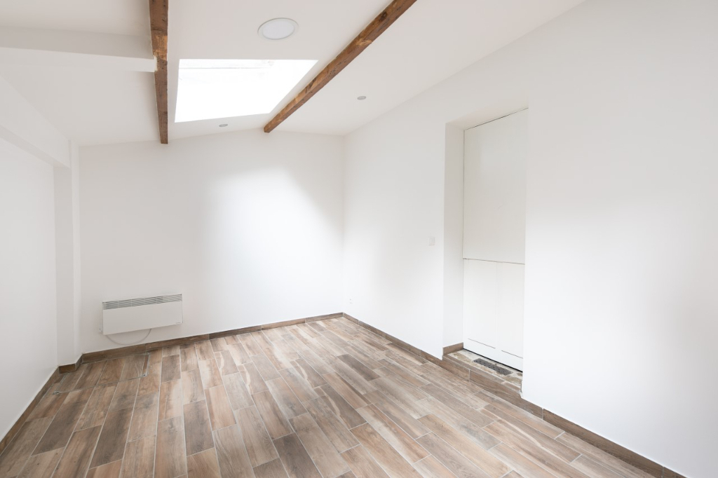 Bureaux Saint Ouen Sur Seine 1 pièce(s) 20 m2