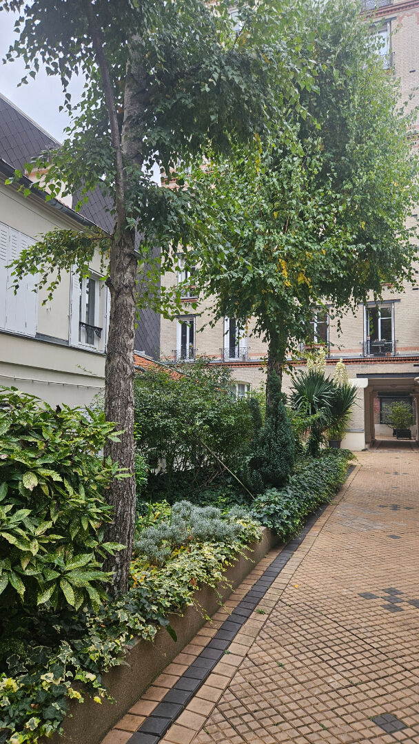 Photo 2 pièces meublé Refait à neuf image 4/6