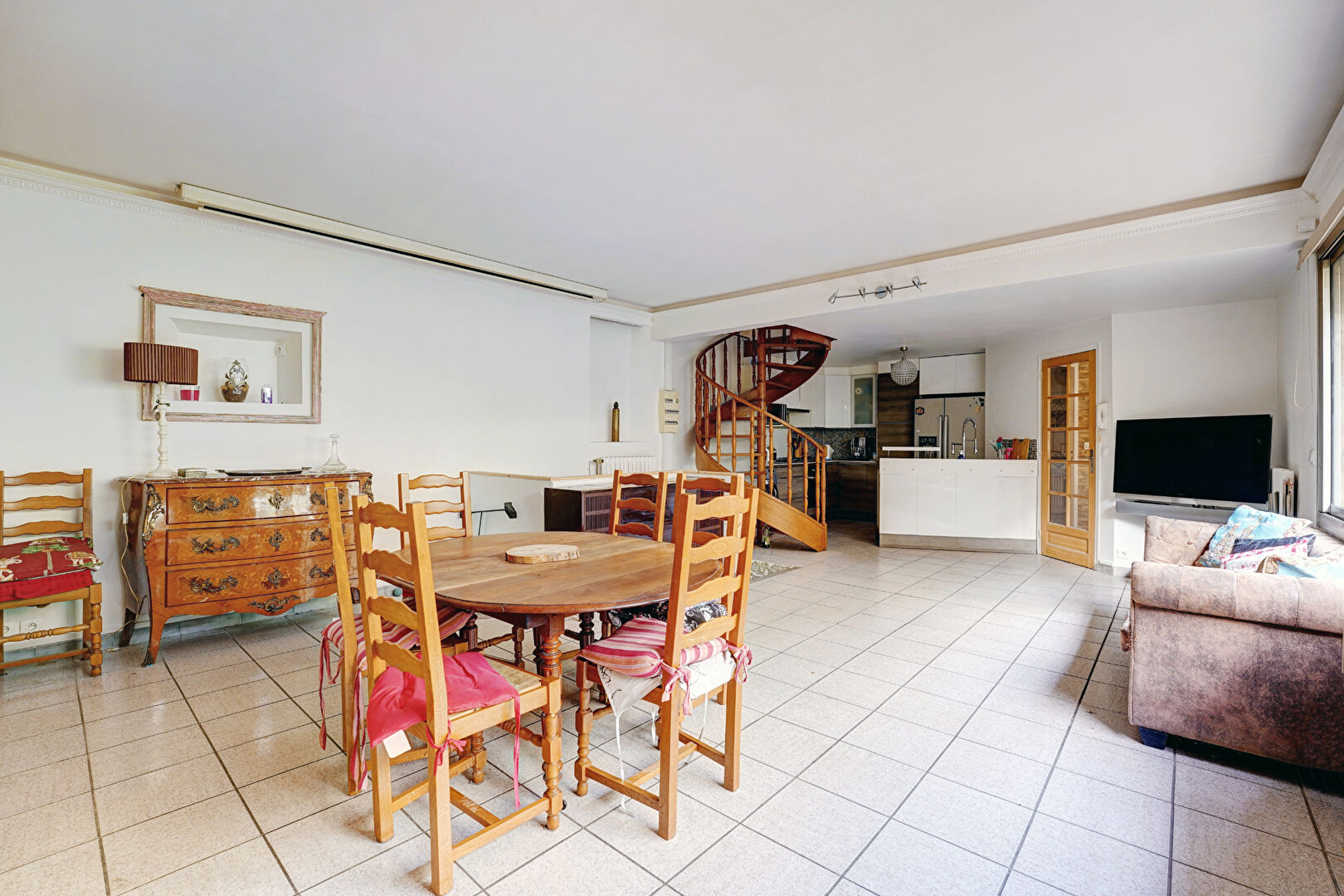 Photo Magnifique Maison Au Coeur du 18eme Arrondissement image 2/6