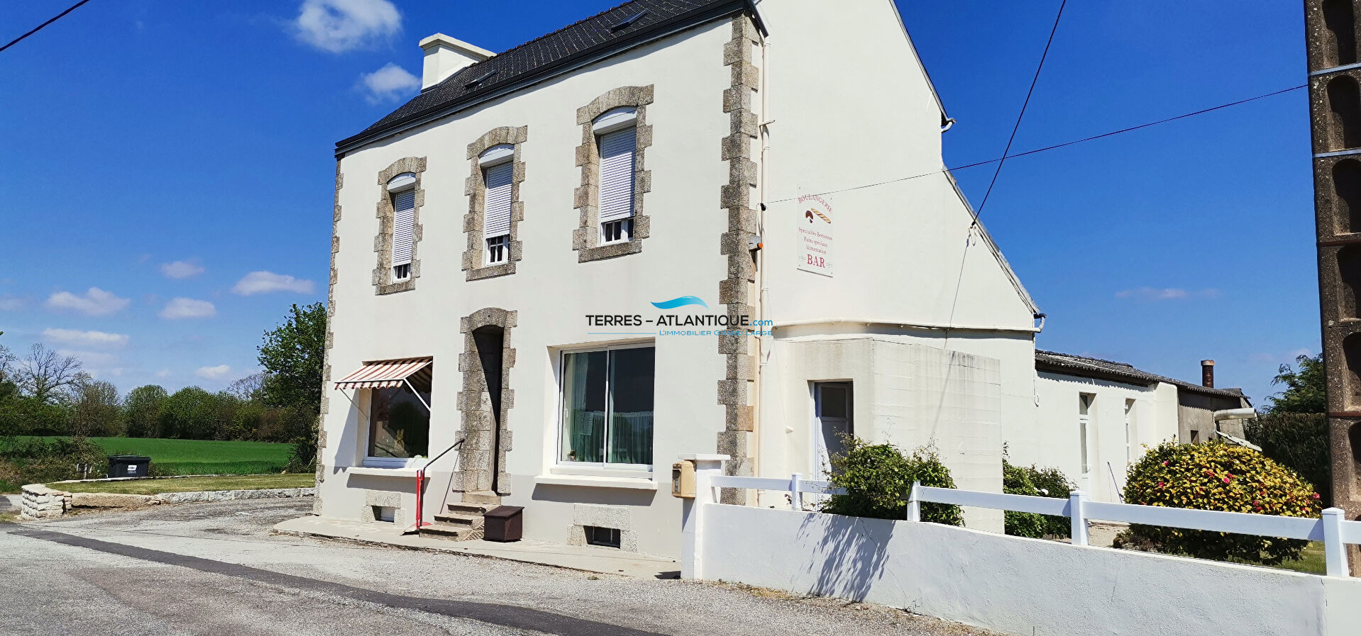 Photo Murs + fonds + licence IV bar et habitation image 2/6