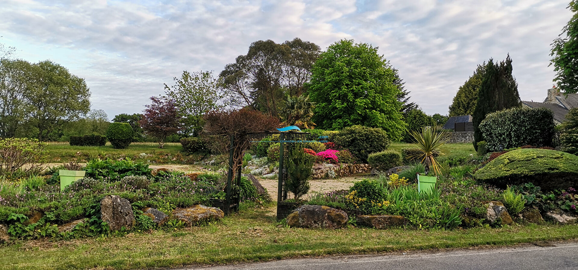 Photo Magnifique propriété de caractère , chambres d'hôtes, gîtes et licence  IV image 6/6