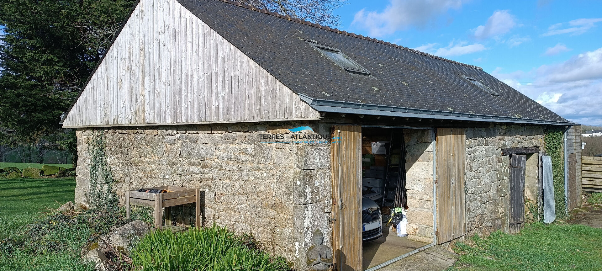 Photo Propriété de caractère avec dépendances image 3/6