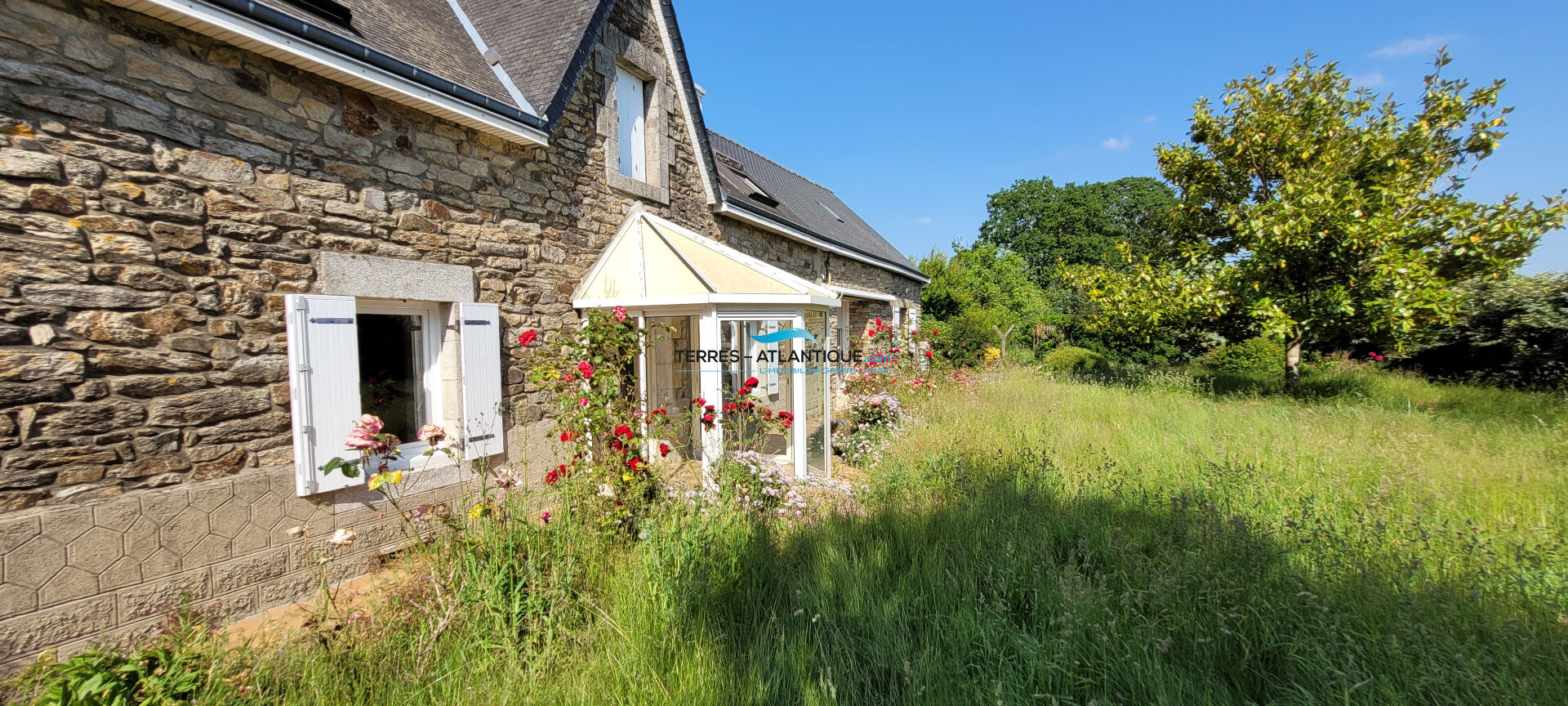 Photo Propriété d'habitation avec dépendances image 2/6