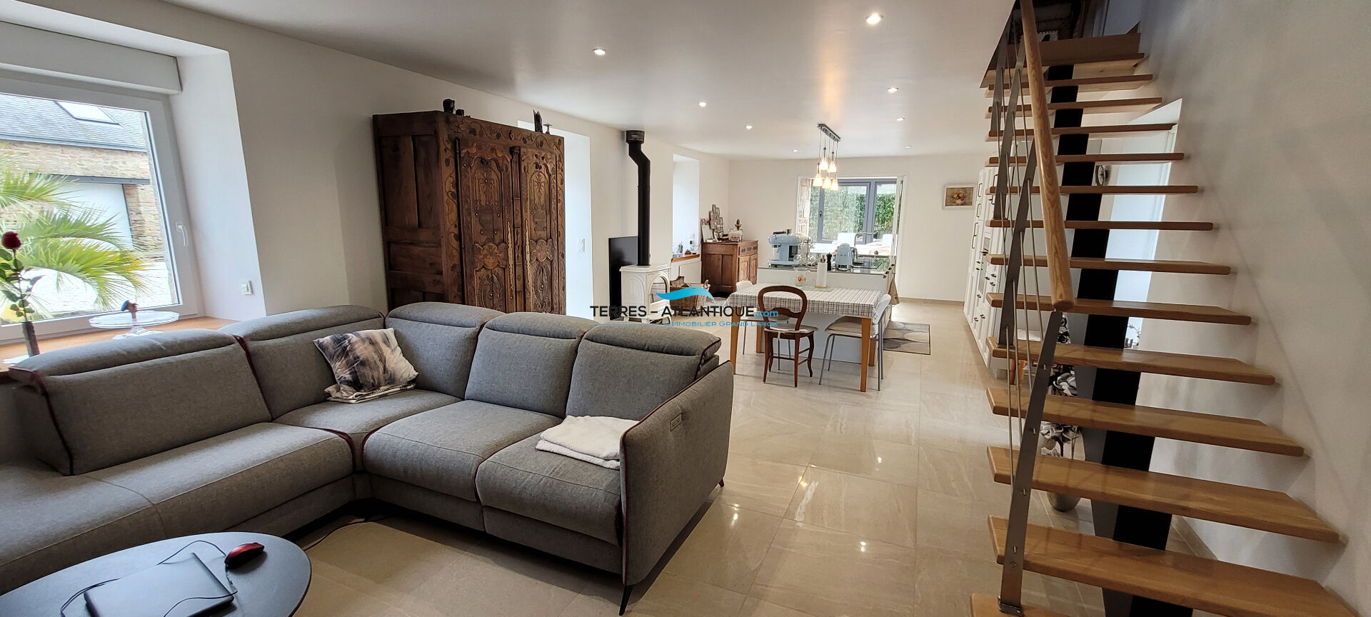 Photo Propriété remarquable avec dépendances et piscine chauffée image 2/6