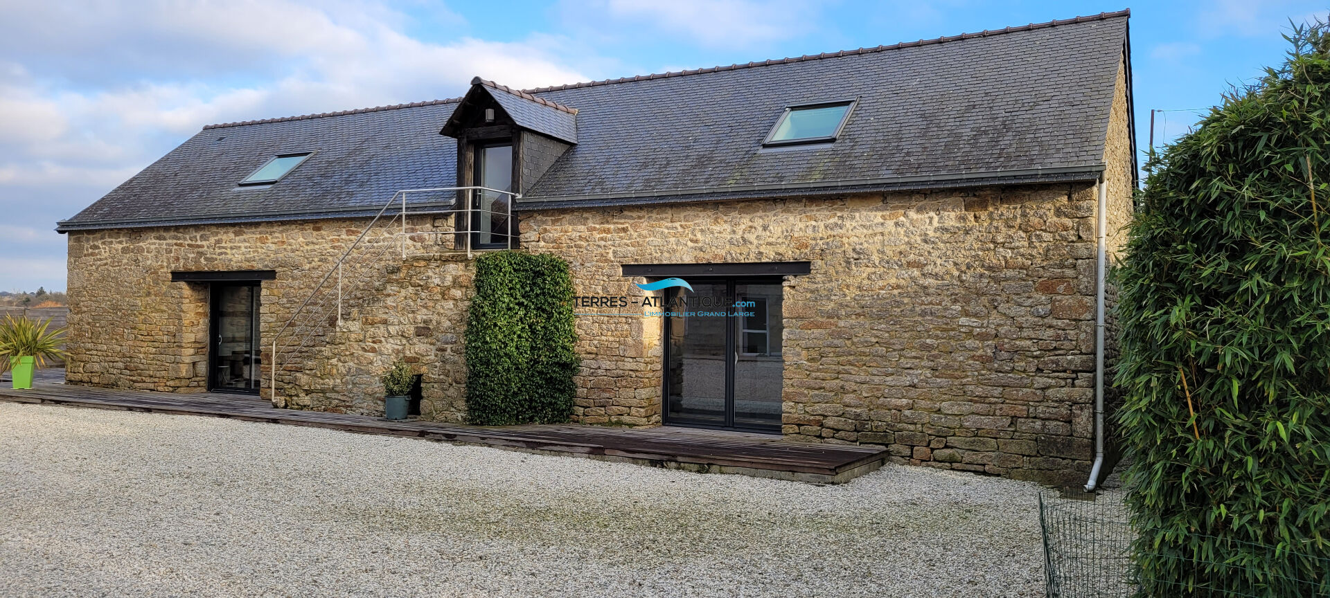 Photo Propriété remarquable avec dépendances et piscine chauffée image 5/6