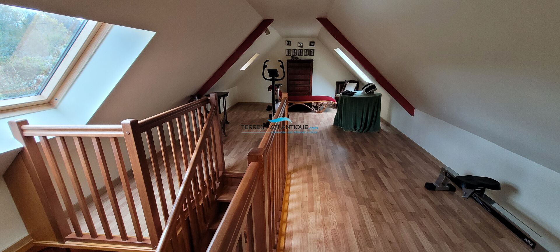 Photo Propriété de caractére avec bâti principal s'étendant sur 450 m² d'emprise au sol image 4/6