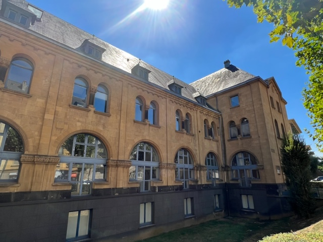 Photo BUREAUX A LOUER QUARTIER GARE DE 59.78 A 2648 M² image 1/3