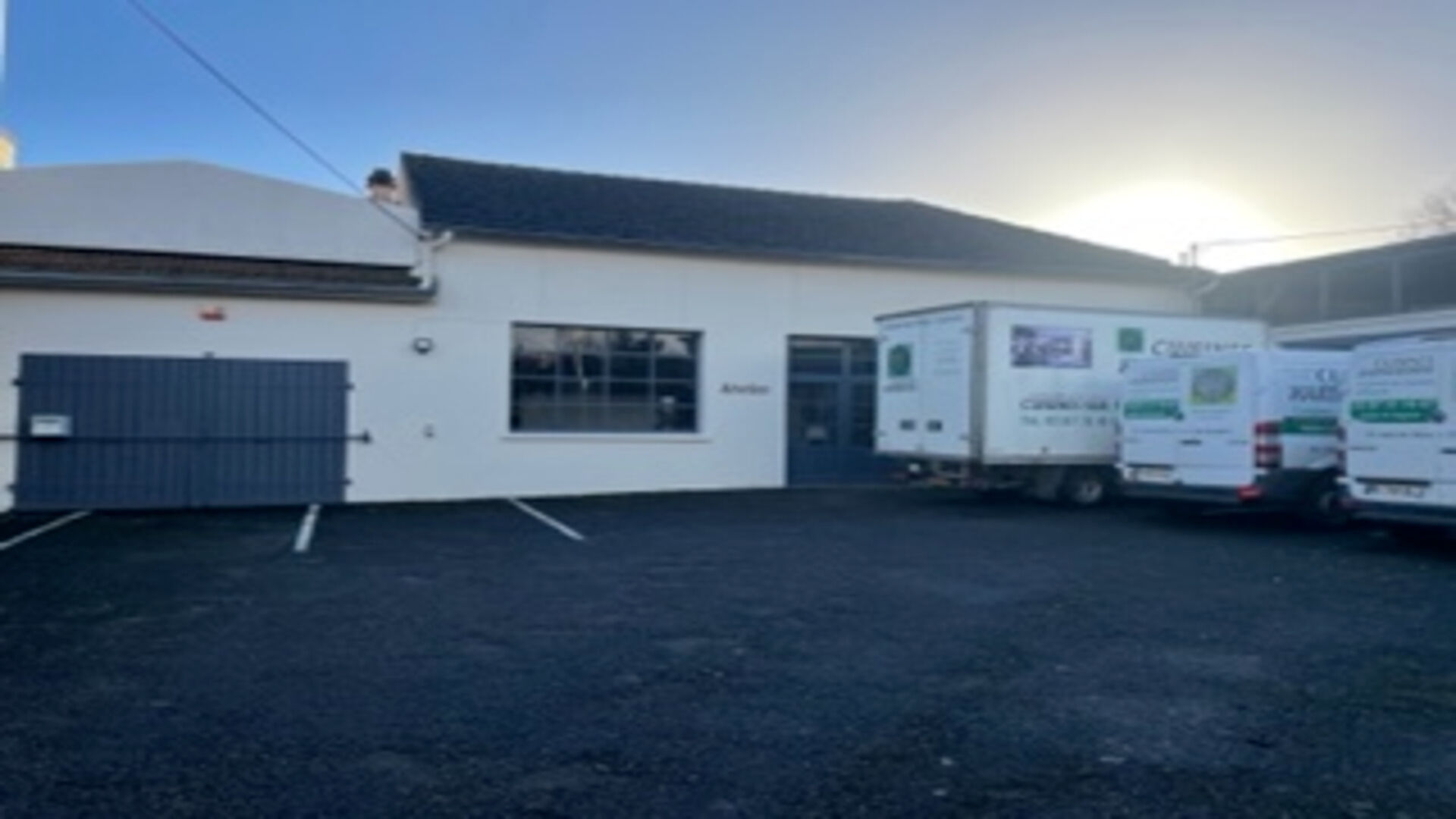 Photo A vendre en exclusivité murs commerciaux  à WOIPPY, comprenant local commercial, showroom, bureaux et dépôt image 3/6