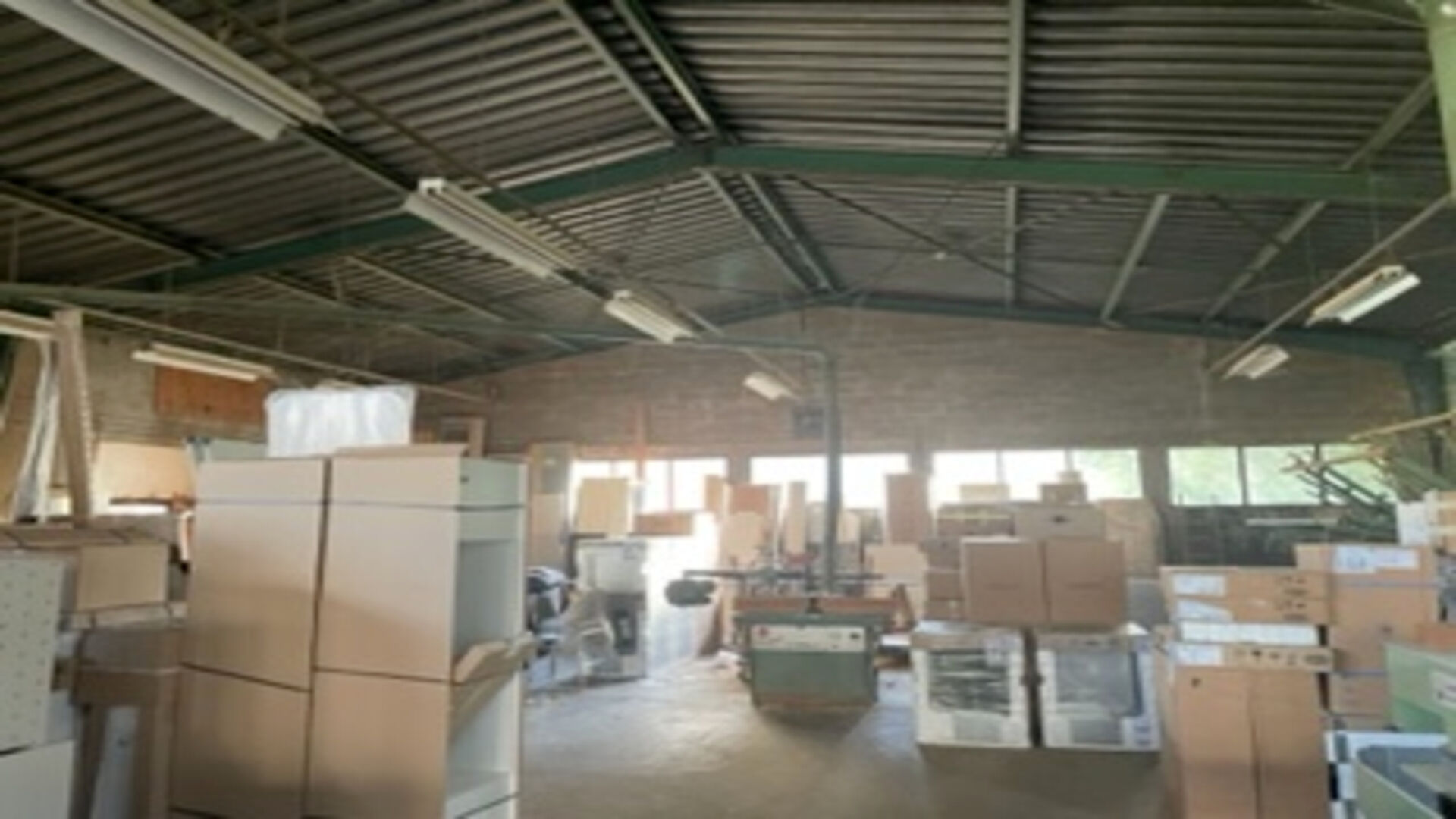 Photo A vendre en exclusivité murs commerciaux  à WOIPPY, comprenant local commercial, showroom, bureaux et dépôt image 4/6