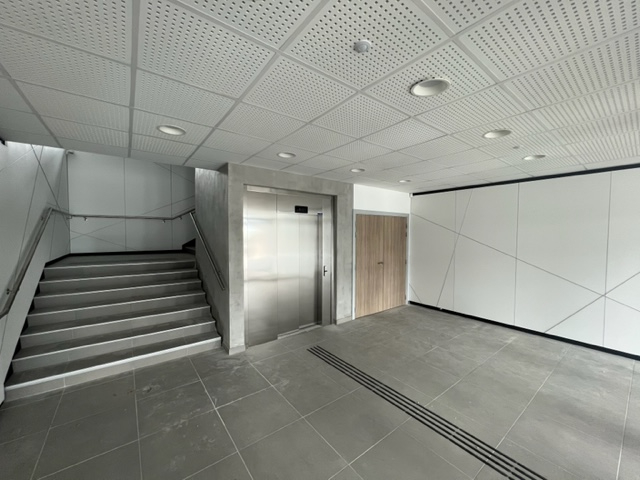 Photo BUREAUX NEUF A LOUER - 1920 M² DIVISIBLES - AXE METZ NANCY image 6/6