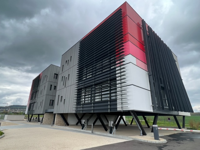 Photo BUREAUX NEUF A LOUER - 1920 M² DIVISIBLES - AXE METZ NANCY image 2/6