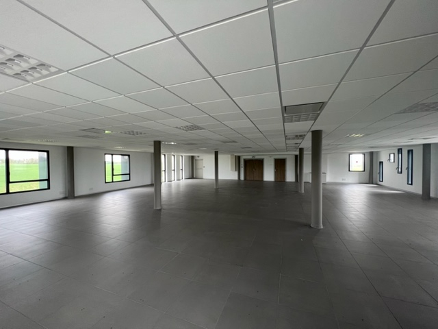 Photo BUREAUX NEUF A LOUER - 1920 M² DIVISIBLES - AXE METZ NANCY image 4/6