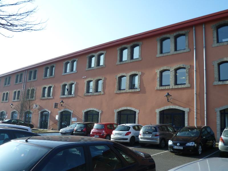 Bureaux à louer - 264 m² - Centre d'affaires La Tannerie