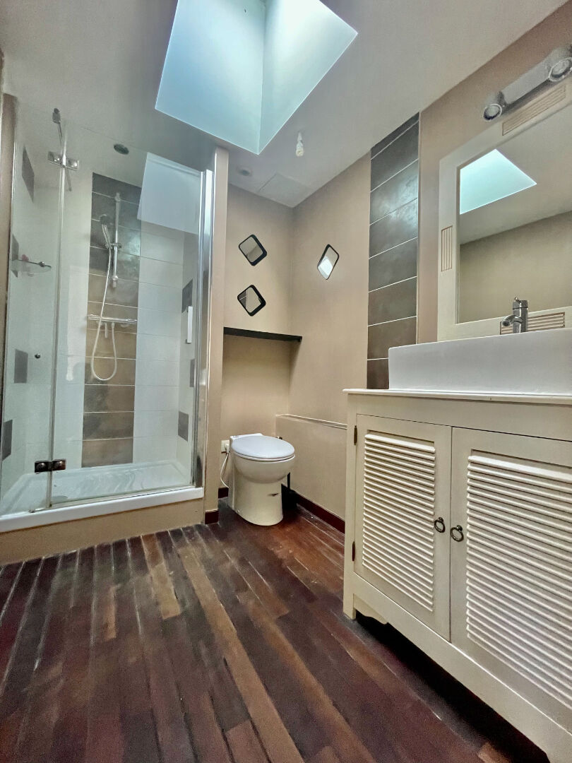 Photo A Vendre sur Coueron - Maison avec 2 chambres en plein bourg ! image 4/6