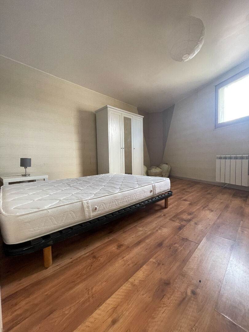 Photo A Vendre sur Coueron - Maison avec 2 chambres en plein bourg ! image 5/6