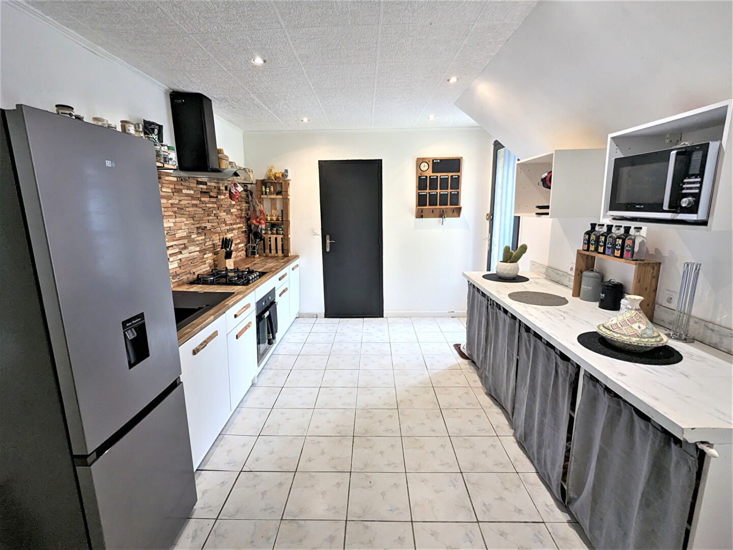 Photo A Vendre sur Severac ! Maison en pierre 4 chambres avec garage et jardin ! image 3/6