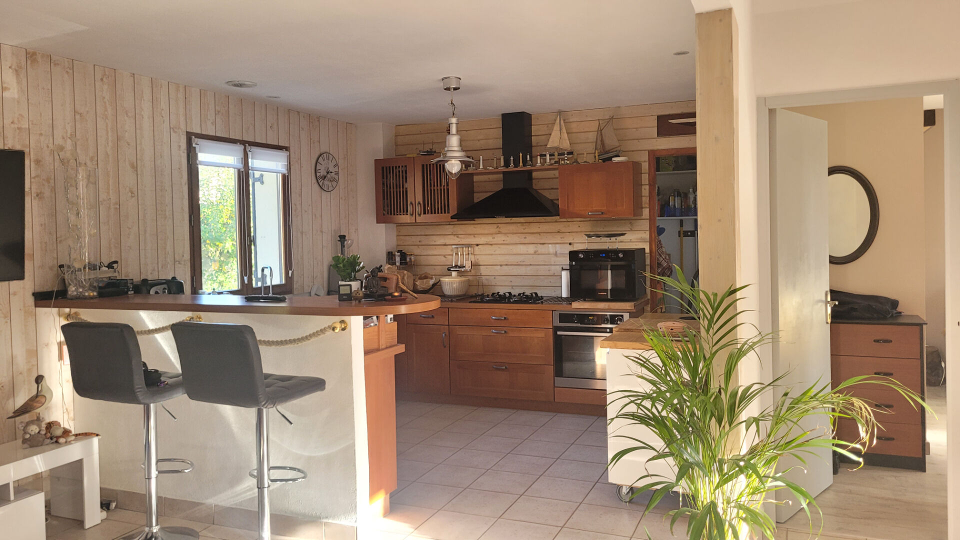A Vendre sur La Chabossière ! Maison 4 chambres avec jardin, garage et dépendance