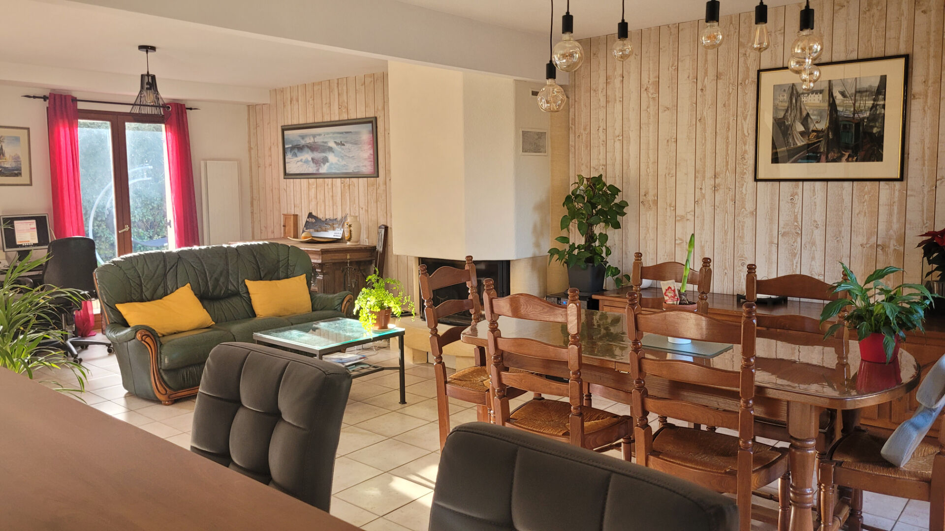 Photo A Vendre sur La Chabossière ! Maison 4 chambres avec jardin, garage et dépendance image 3/6