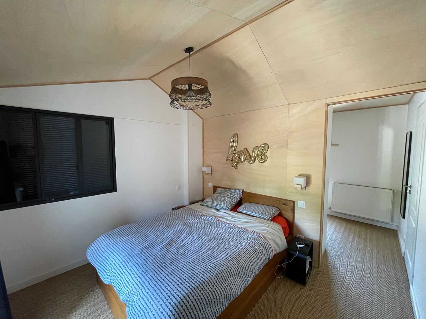 Photo A vendre sur Couëron - Maison 4 chambres avec double garage et cave image 5/6