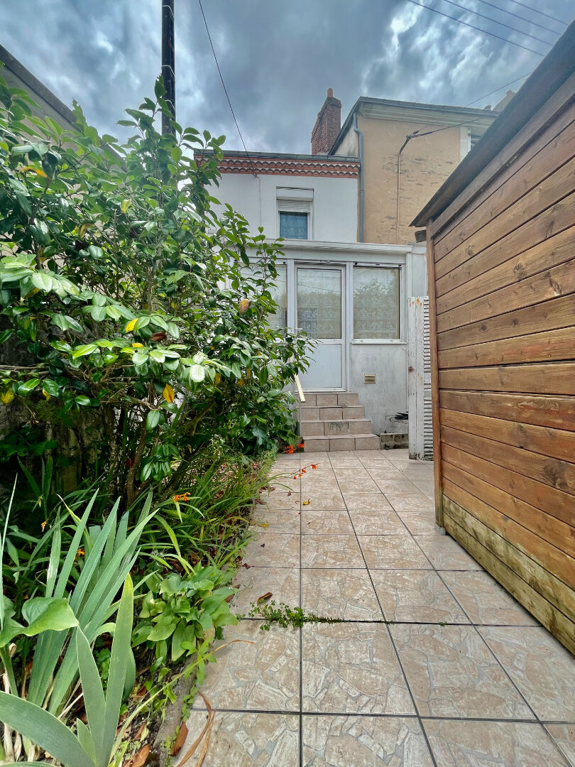A vendre sur Rezé - Maison 1 chambre avec jardin et dépendance