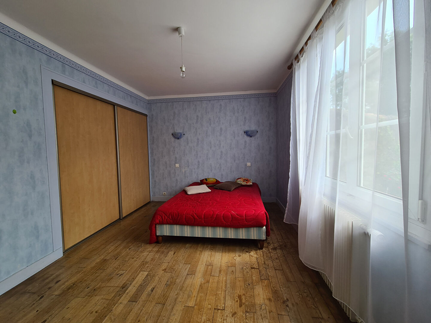 Photo A vendre sur Coueron ! Maison 2 chambres avec cave et dépendance image 4/6