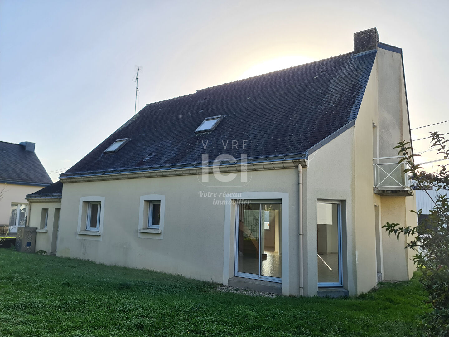 Photo A Louer sur Nantes ! Maison 4 chambres, grenier, garage et jardin image 1/6