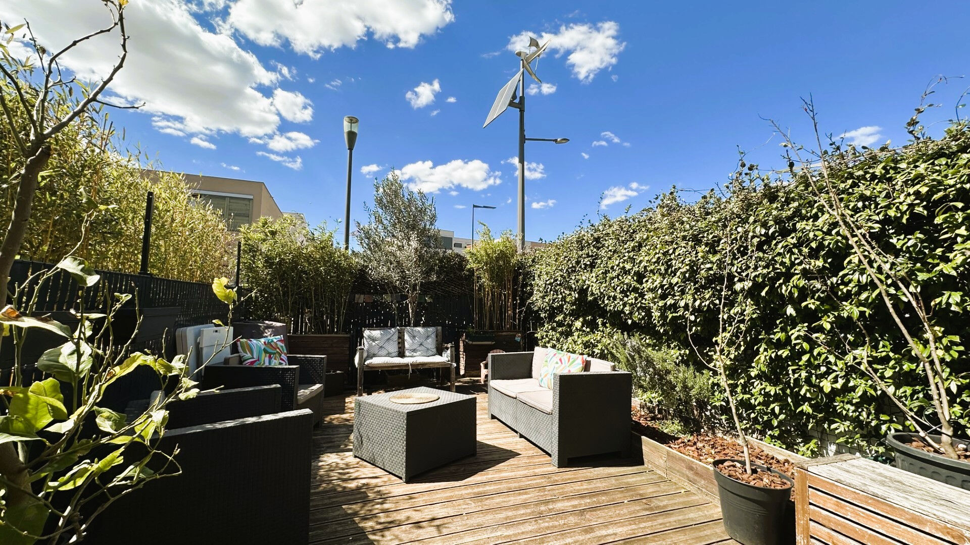 Agence immobilière de VOTRE MAISON - IMMOBILIER DE L'ARC / JR CONSULTANT - VOTRE MAISON LES MILLES