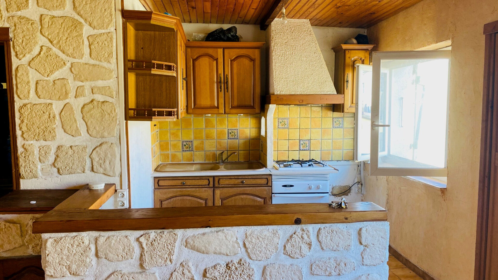 Agence immobilière de VOTRE MAISON - IMMOBILIER DE L'ARC / JR CONSULTANT - VOTRE MAISON FUVEAU