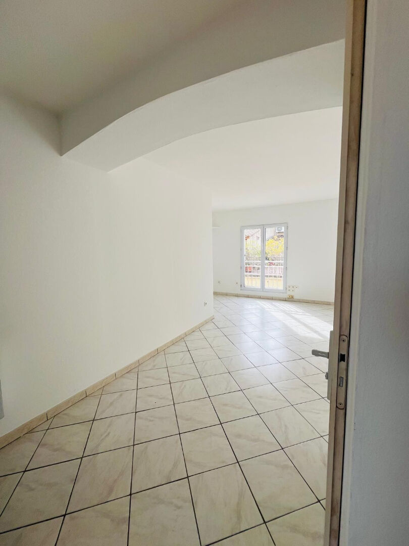 Photo Appartement Fuveau  3 pièce(s) 51 m2 image 5/6