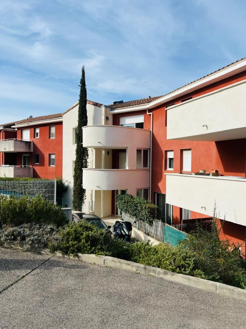 Photo Appartement Fuveau 3 pièce(s) 60 m2 image 2/6