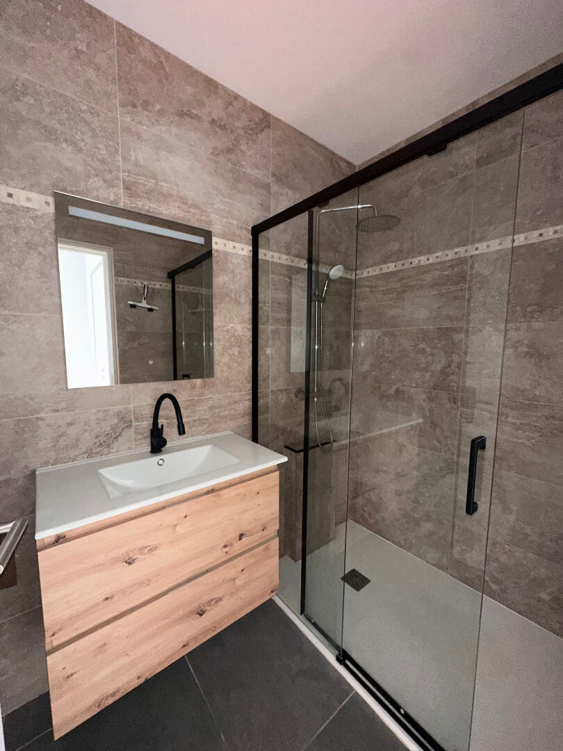 Photo T3 RECENT PEYPIN image 5/6