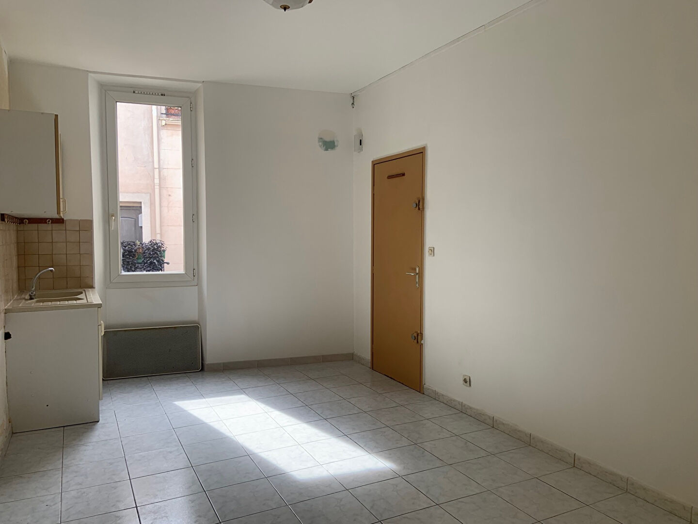 Agence immobilière de VOTRE MAISON - IMMOBILIER DE L'ARC / JR CONSULTANT - VOTRE MAISON TRETS