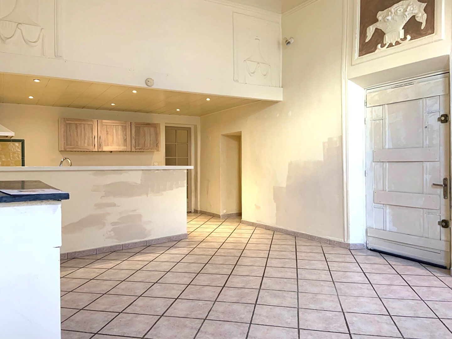 Agence immobilière de VOTRE MAISON - IMMOBILIER DE L'ARC / JR CONSULTANT - VOTRE MAISON TRETS