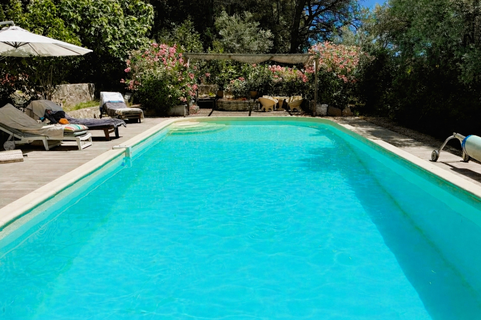 Agence immobilière de VOTRE MAISON - IMMOBILIER DE L'ARC / JR CONSULTANT - VOTRE MAISON ROUSSET