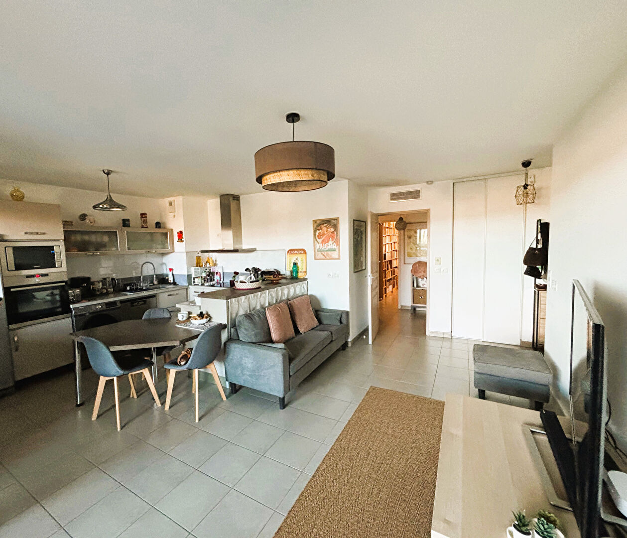 Agence immobilière de VOTRE MAISON - IMMOBILIER DE L'ARC / JR CONSULTANT - VOTRE MAISON ROUSSET