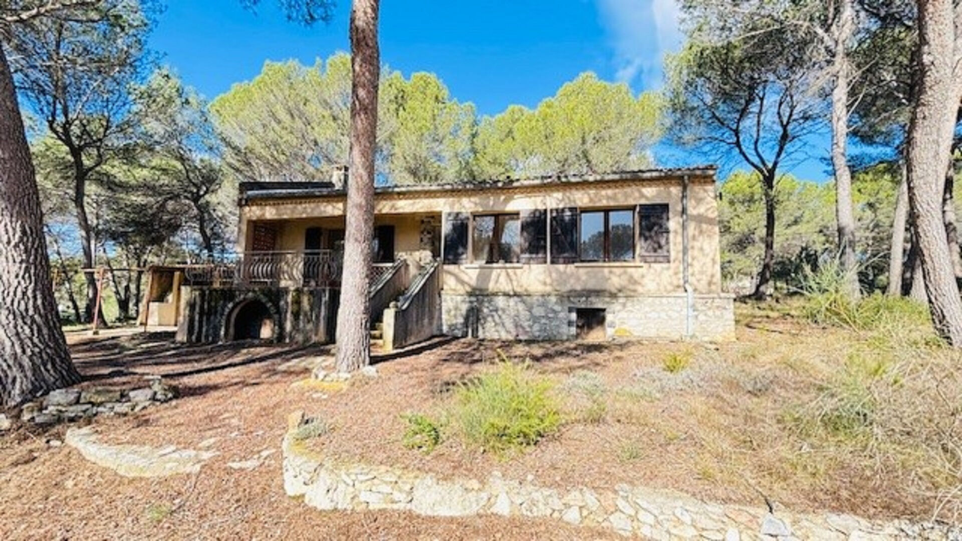 Agence immobilière de VOTRE MAISON - IMMOBILIER DE L'ARC / JR CONSULTANT - VOTRE MAISON FUVEAU