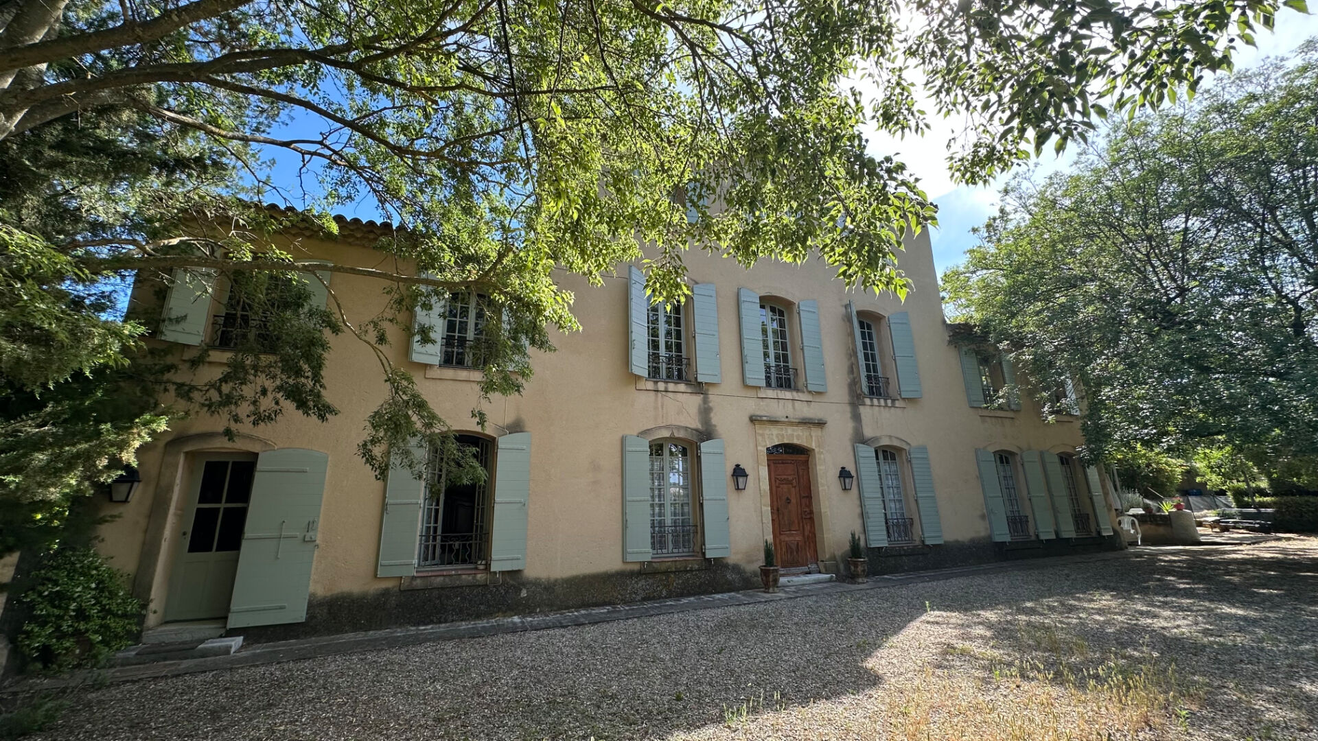 Agence immobilière de VOTRE MAISON - IMMOBILIER DE L'ARC / JR CONSULTANT - VOTRE MAISON LES MILLES