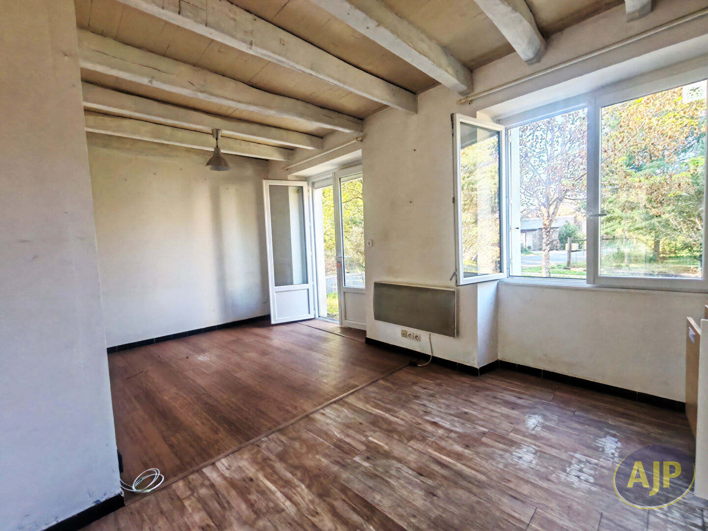Maison à rénover à HERIC ! - photo 2