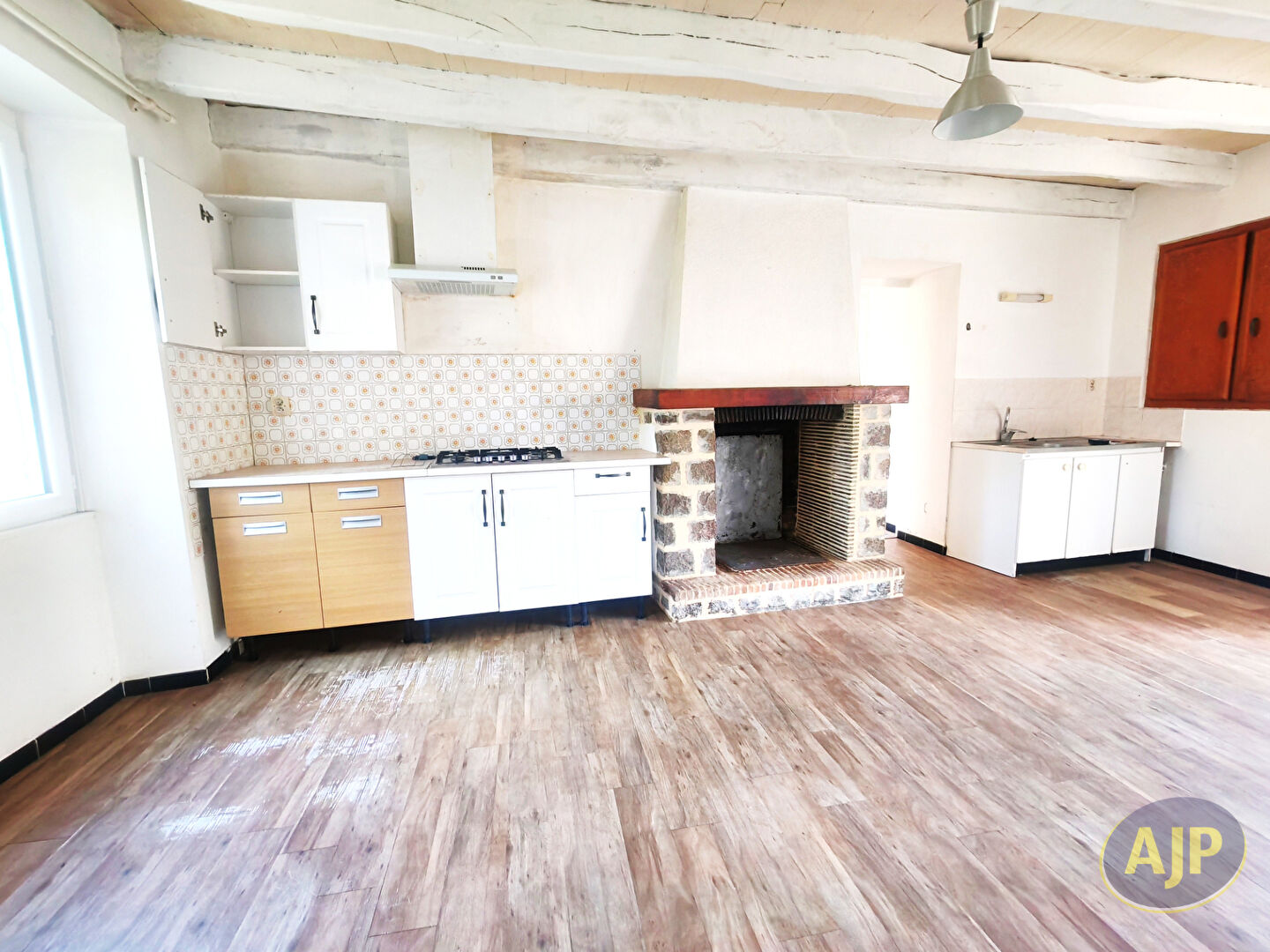 Maison à rénover à HERIC ! - photo 4