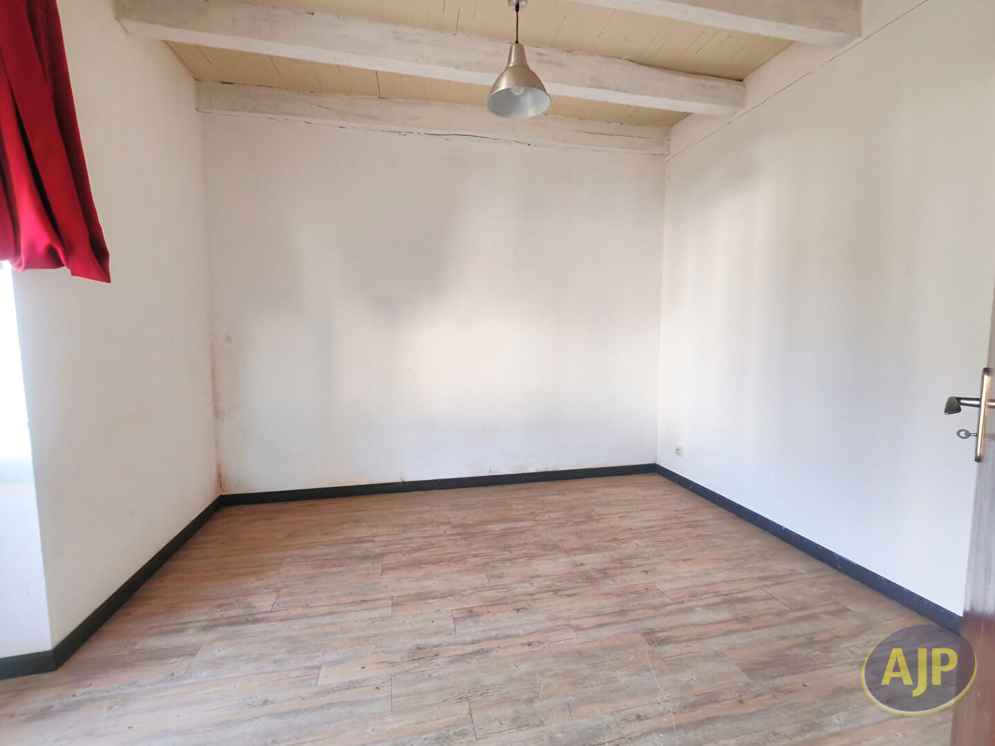Maison à rénover à HERIC ! - photo 5