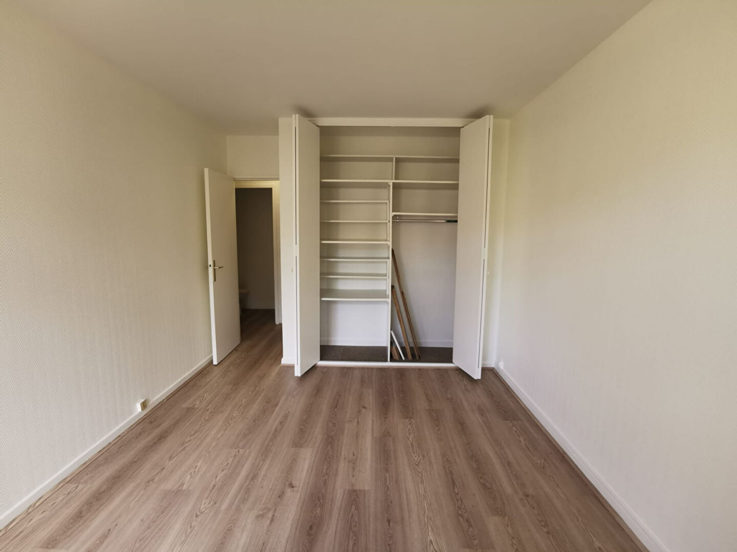 Photo Appartement Franconville 2 pièces 51.67 m2 avec parking et cave image 2/6