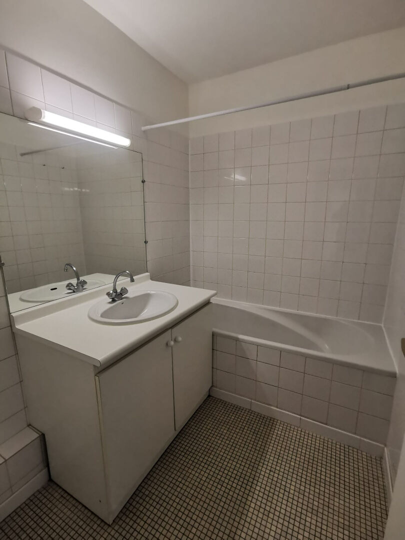 Photo Appartement Franconville 2 pièces 51.67 m2 avec parking et cave image 5/6