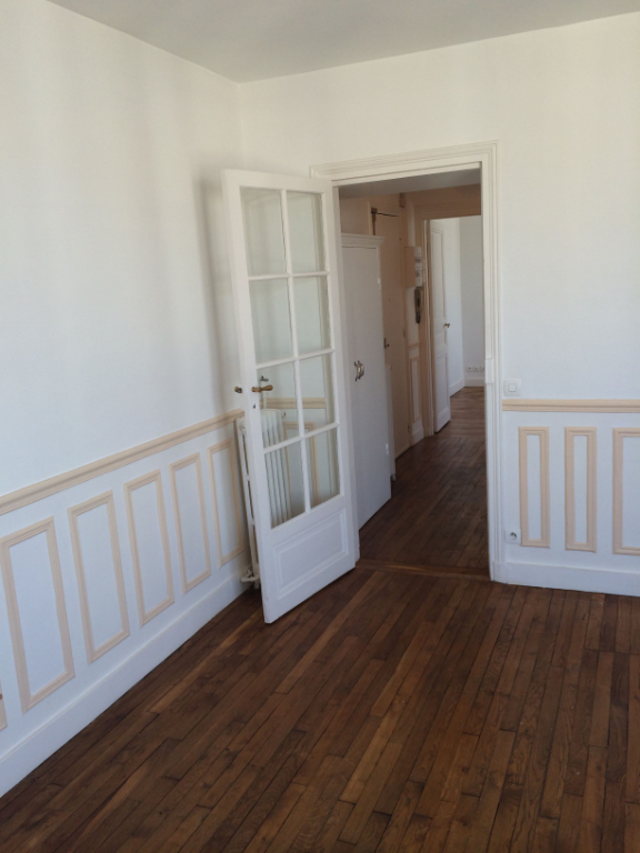 77 Rue Anatole France 92300 Levallois Perret 92300 Levallois-Perret / Anatole France / Appartement 2 pièces meublé